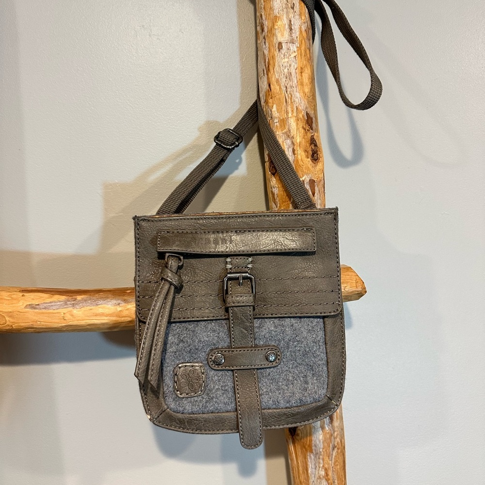 Sherpani crossbody